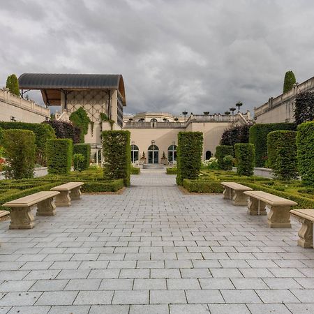 โรงแรมพาวเวอร์สคอร์ต ออโตกราฟ คอลเลคชั่น Enniskerry ภายนอก รูปภาพ The gardens of the Aga Khan Museum