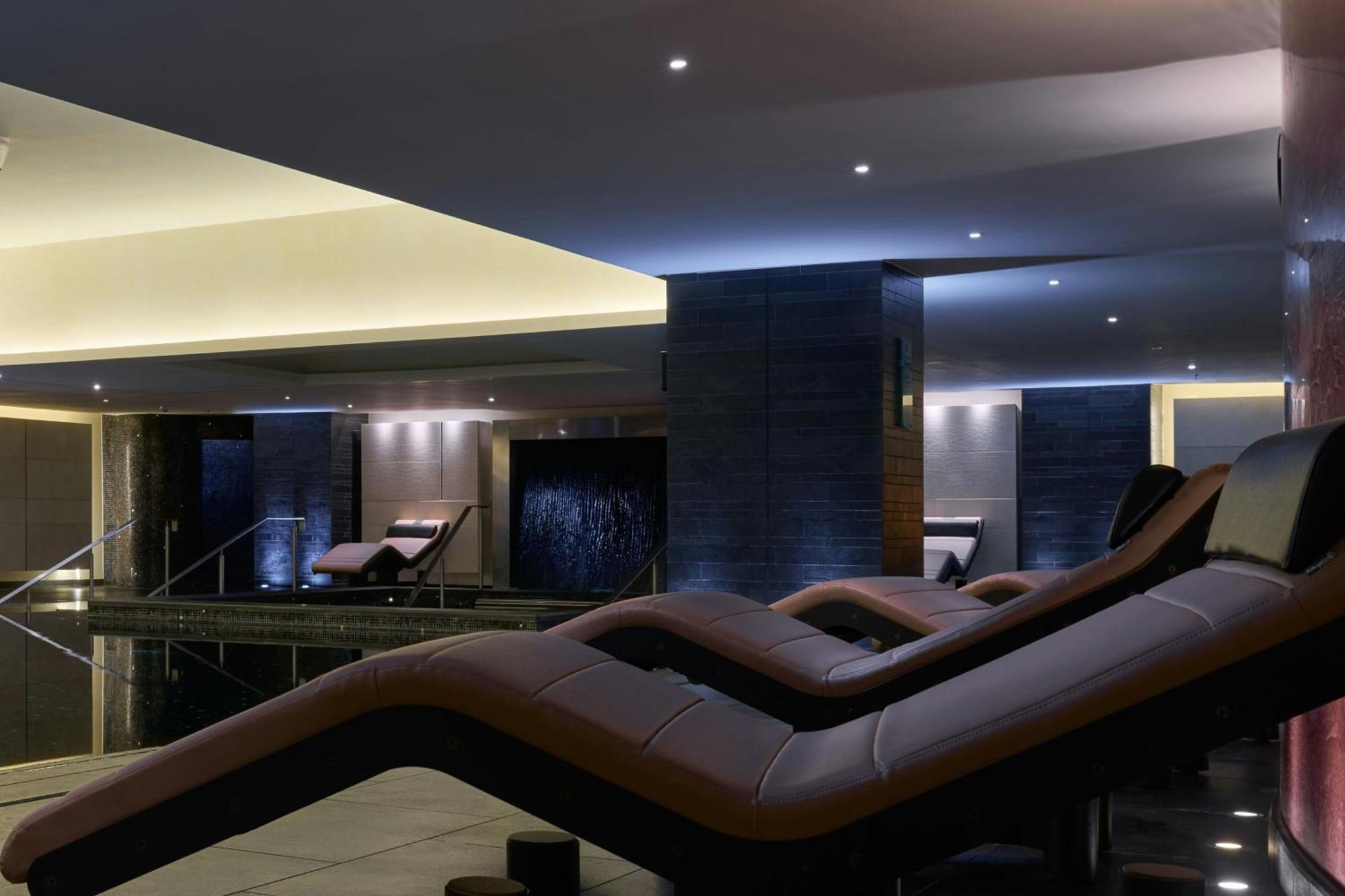 โรงแรมพาวเวอร์สคอร์ต ออโตกราฟ คอลเลคชั่น Enniskerry ภายนอก รูปภาพ The spa at The Landmark