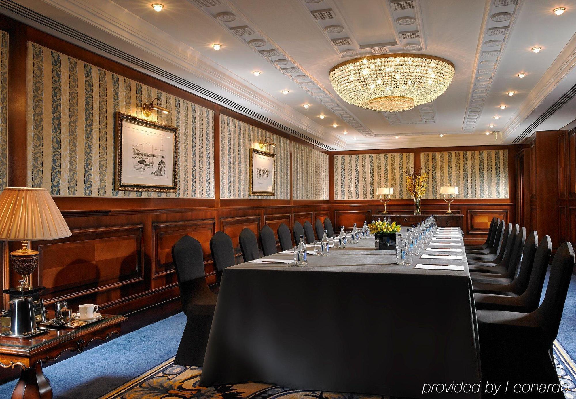 โรงแรมพาวเวอร์สคอร์ต ออโตกราฟ คอลเลคชั่น Enniskerry ภายนอก รูปภาพ The Boardroom