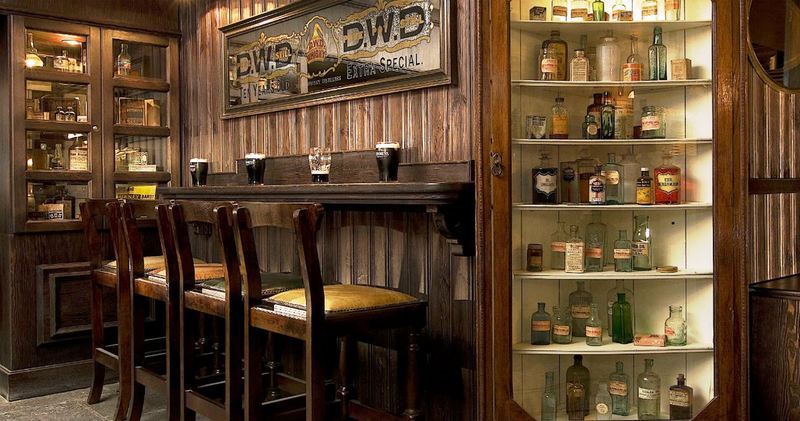 โรงแรมพาวเวอร์สคอร์ต ออโตกราฟ คอลเลคชั่น Enniskerry ภายนอก รูปภาพ The interior of the pub